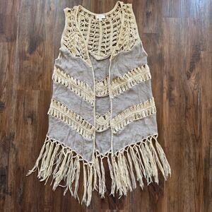 Umgee size SMALL cream and beige vest crochet sections fringe boho indie